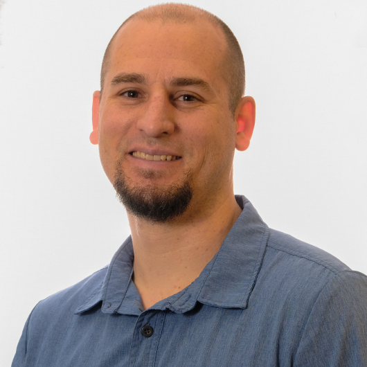 Matthew Reynolds directory photo